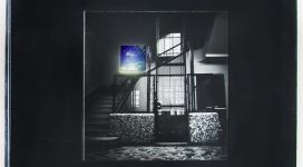 Il sogno di Davide (scale e ascensore), 1968, Light box (b/w photograph and color diapositive in a wooden box, neon, glass, metal), 60,50 x60x16 cm