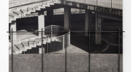 Ulrich Egger, Stadtrand, 2021, photoprint on canvas, concrete and iron, 120x125x20 cm